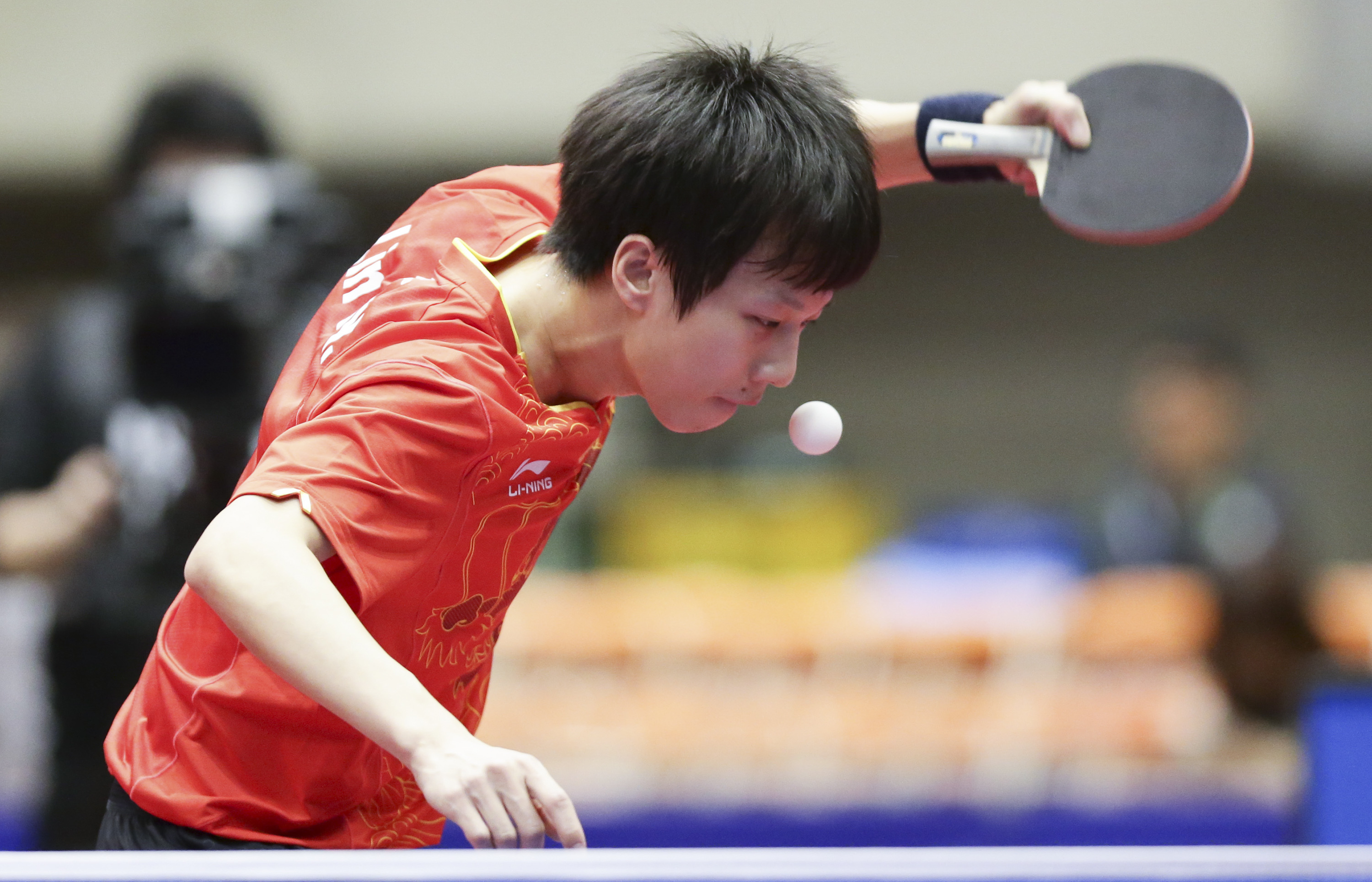 英格兰队险胜韩国队，林高远惊艳四座