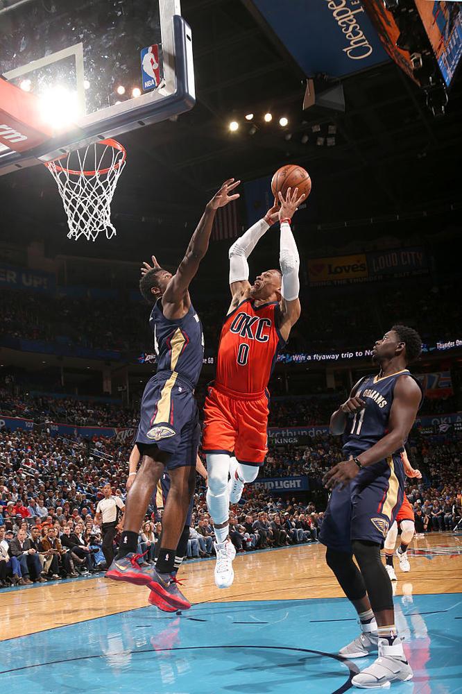 青岛队完胜尼克斯,浓眉哥关键制胜 青岛队完胜尼克斯,浓眉哥关键制胜