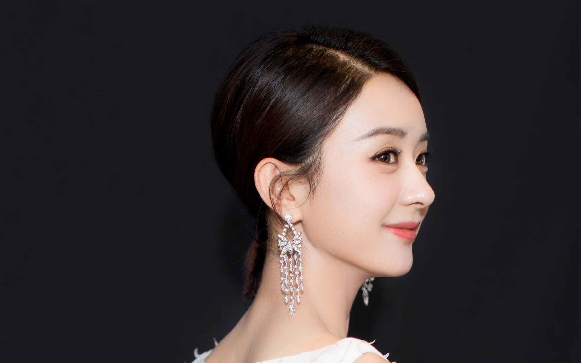 唯一逆转,佩雷兹扛鼎,红牛车队惊险翻盘梅赛德斯