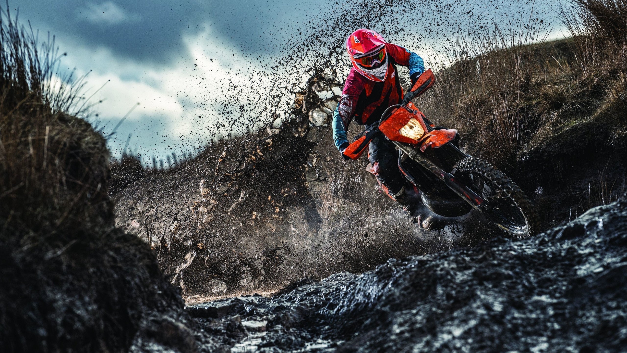 布鲁诺·费尔南德斯，稳定输出不掉线，英格兰战术如何一波带走曼联的胜利