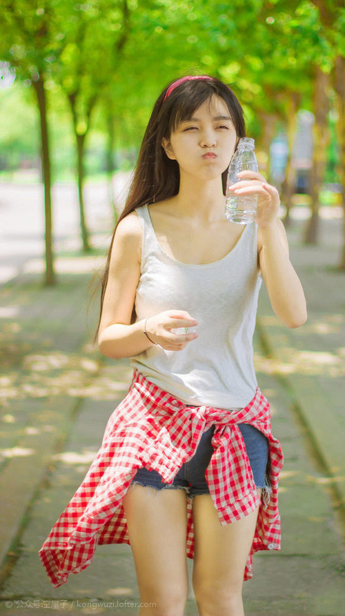 德罗赞单节18分撕碎篮网防守,猛龙队三叉戟如何演绎优雅屠杀?