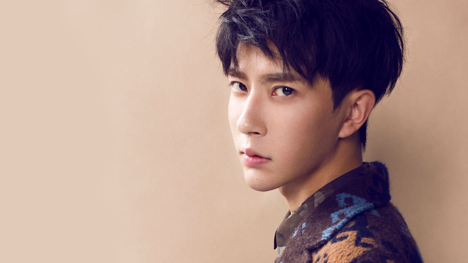 跨越领域的统治力,当拜仁的铁幕防守,遇见罗德里的季后赛模式