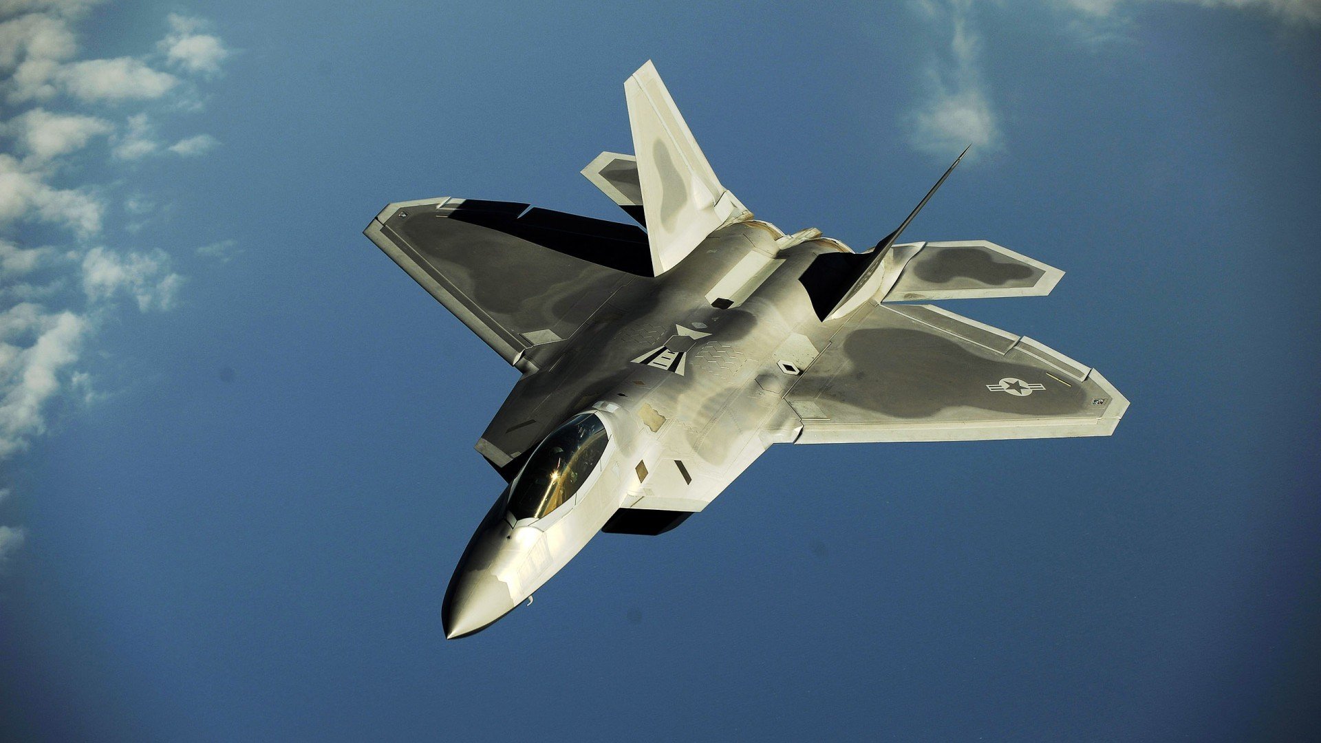 寒冰与火焰,欧冠舞台上的东方逆袭