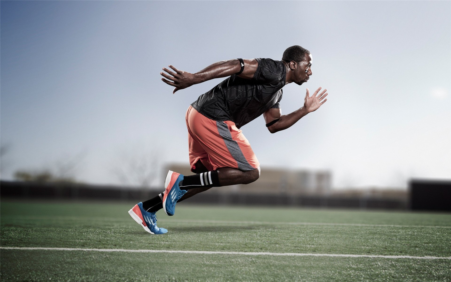 一人照亮总决赛夜空,多诺万·米切尔的非典型英雄之路