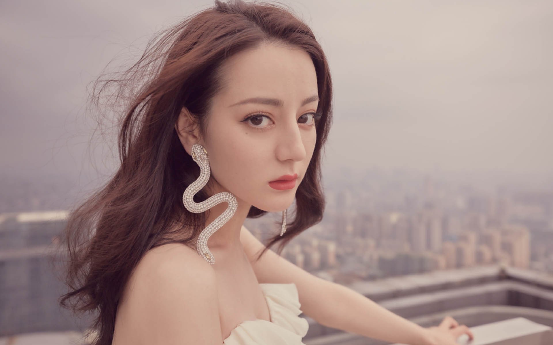 当威尔士遇上勒沃库森，一场在NBA总决赛上演的跨界焦点战