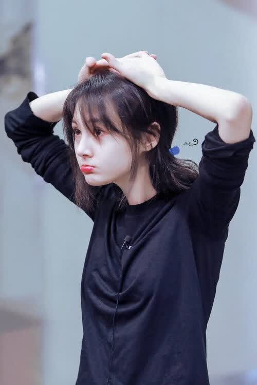 冷门之夜的红色闪电,当多瑙河畔的坚韧击碎南美魔幻步伐